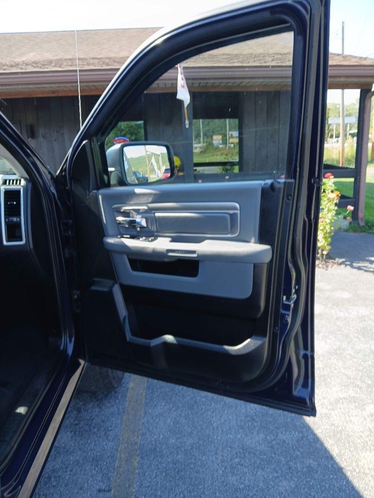 RAM 1500 SLT Quad Cab 4WD 2013