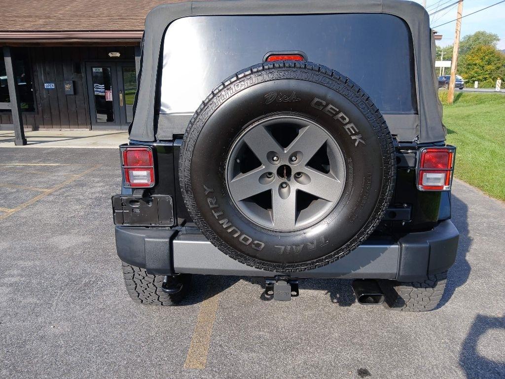 Jeep Wrangler Sport 4WD 2015
