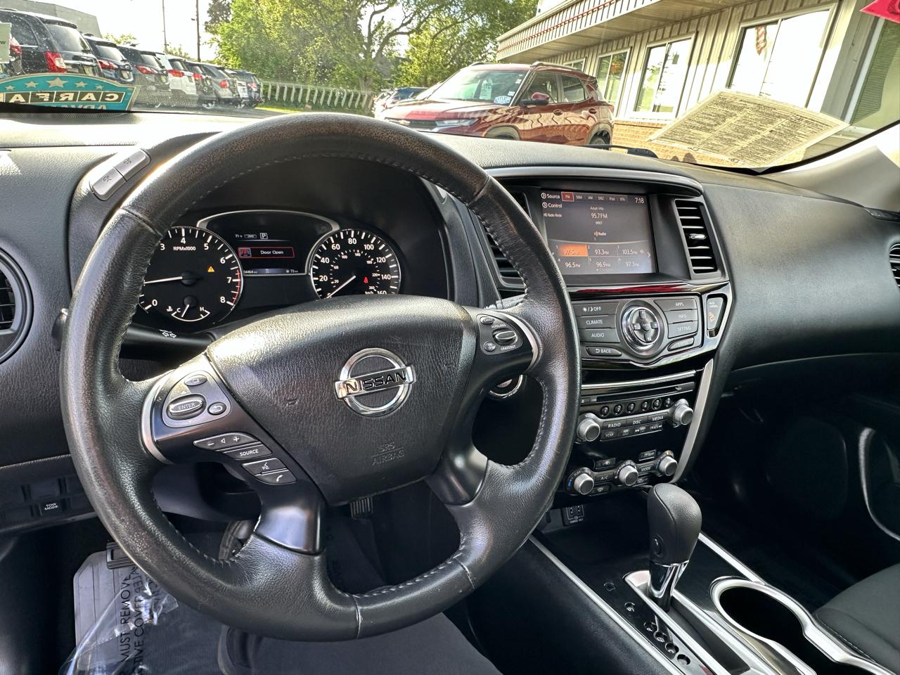 Nissan Pathfinder Platinum 4WD 2018