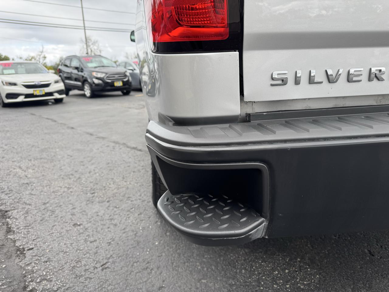 Chevrolet SILVERADO Base 2017