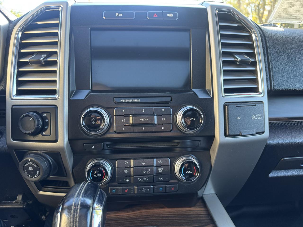 Ford F-150 Lariat 2016