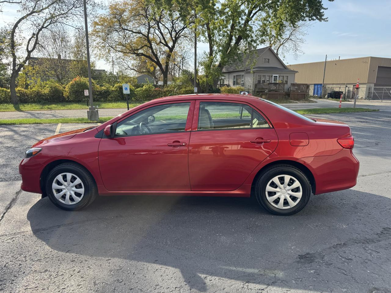 Toyota Corolla LE 2010