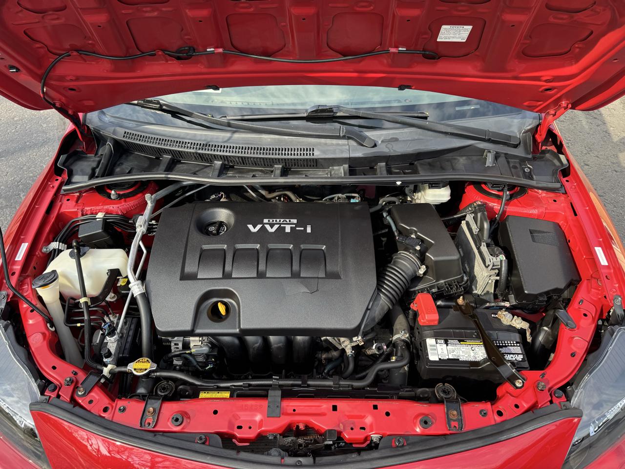 Toyota Corolla LE 2010