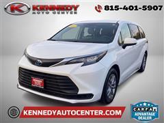 2024 Toyota Sienna 