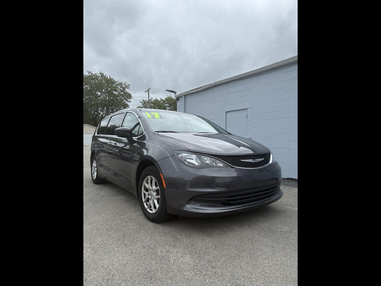 2017 Chrysler Pacifica LX FWD
