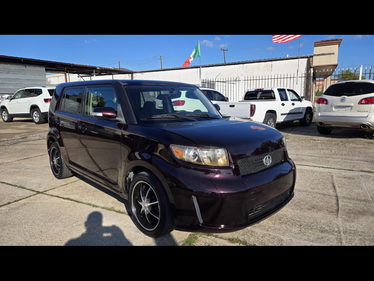 Scion xB 5-Door Wagon 5-Spd MT 2014