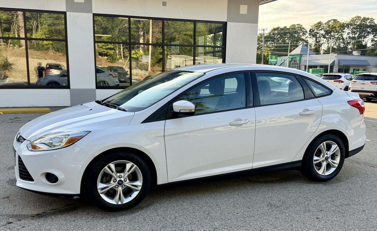 Ford Focus SE Sedan 2014