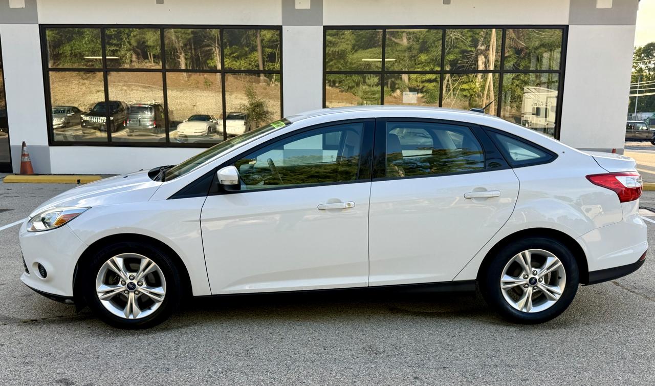 Ford Focus SE Sedan 2014