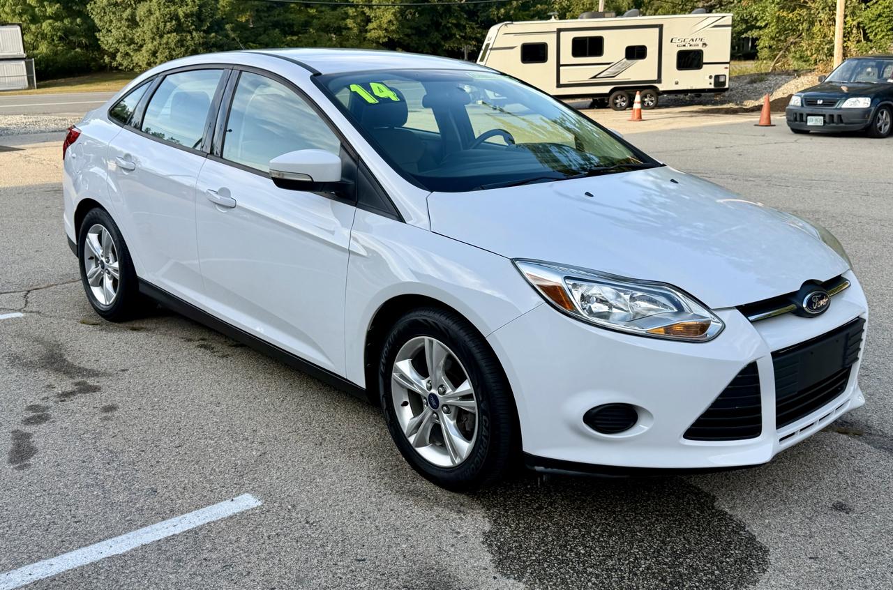 Ford Focus SE Sedan 2014