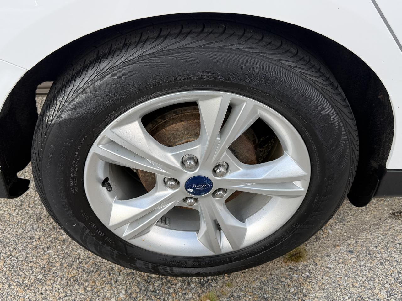 Ford Focus SE Sedan 2014