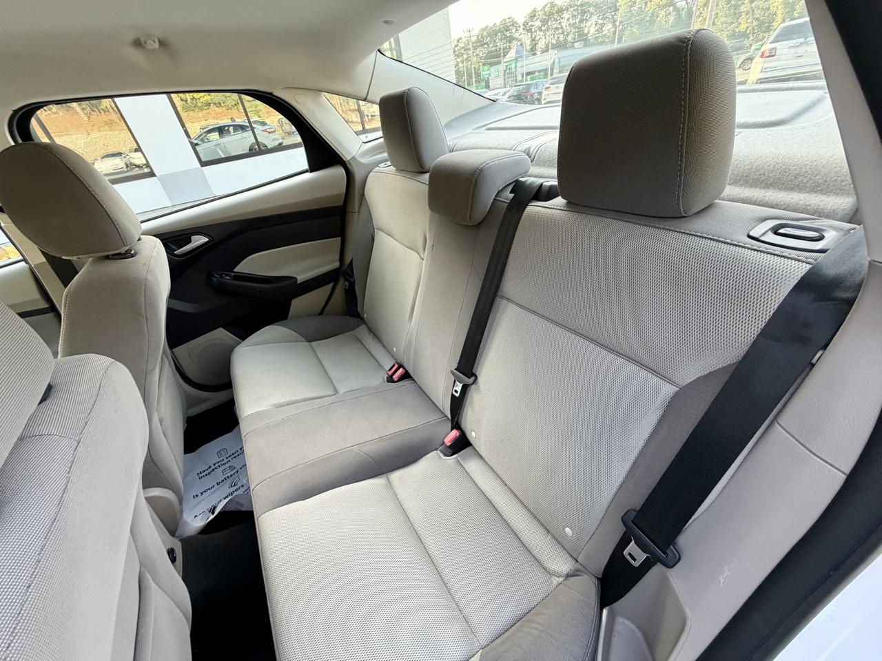 Ford Focus SE Sedan 2014