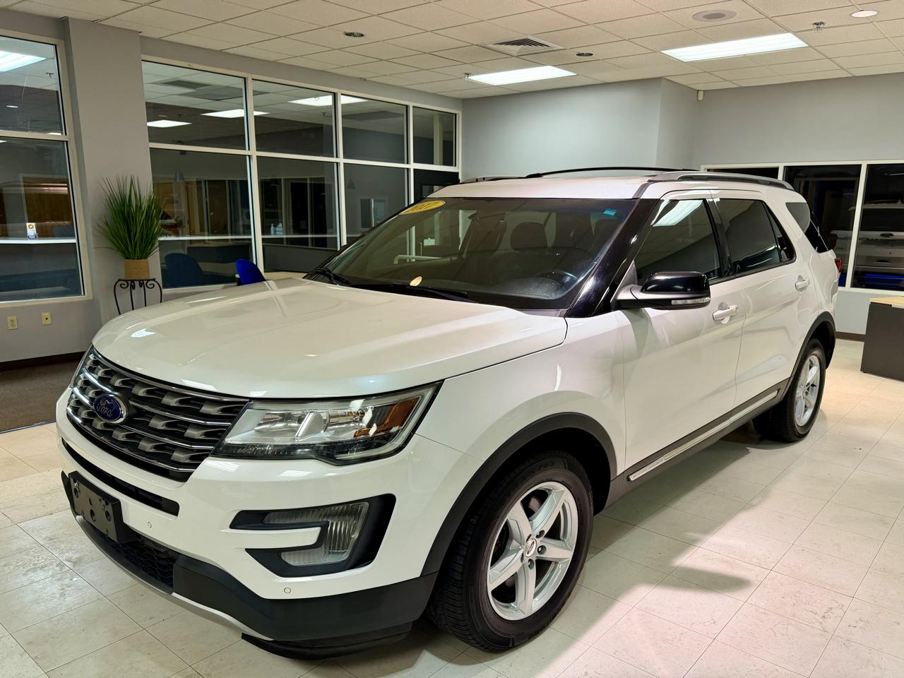 Ford Explorer XLT 4WD 2017