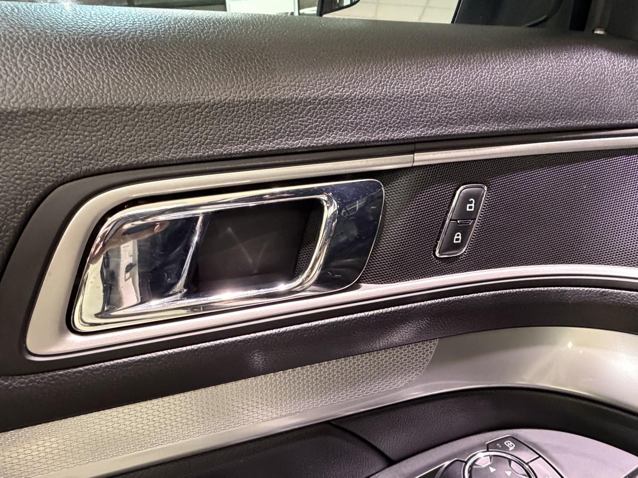 Ford Explorer XLT 4WD 2017