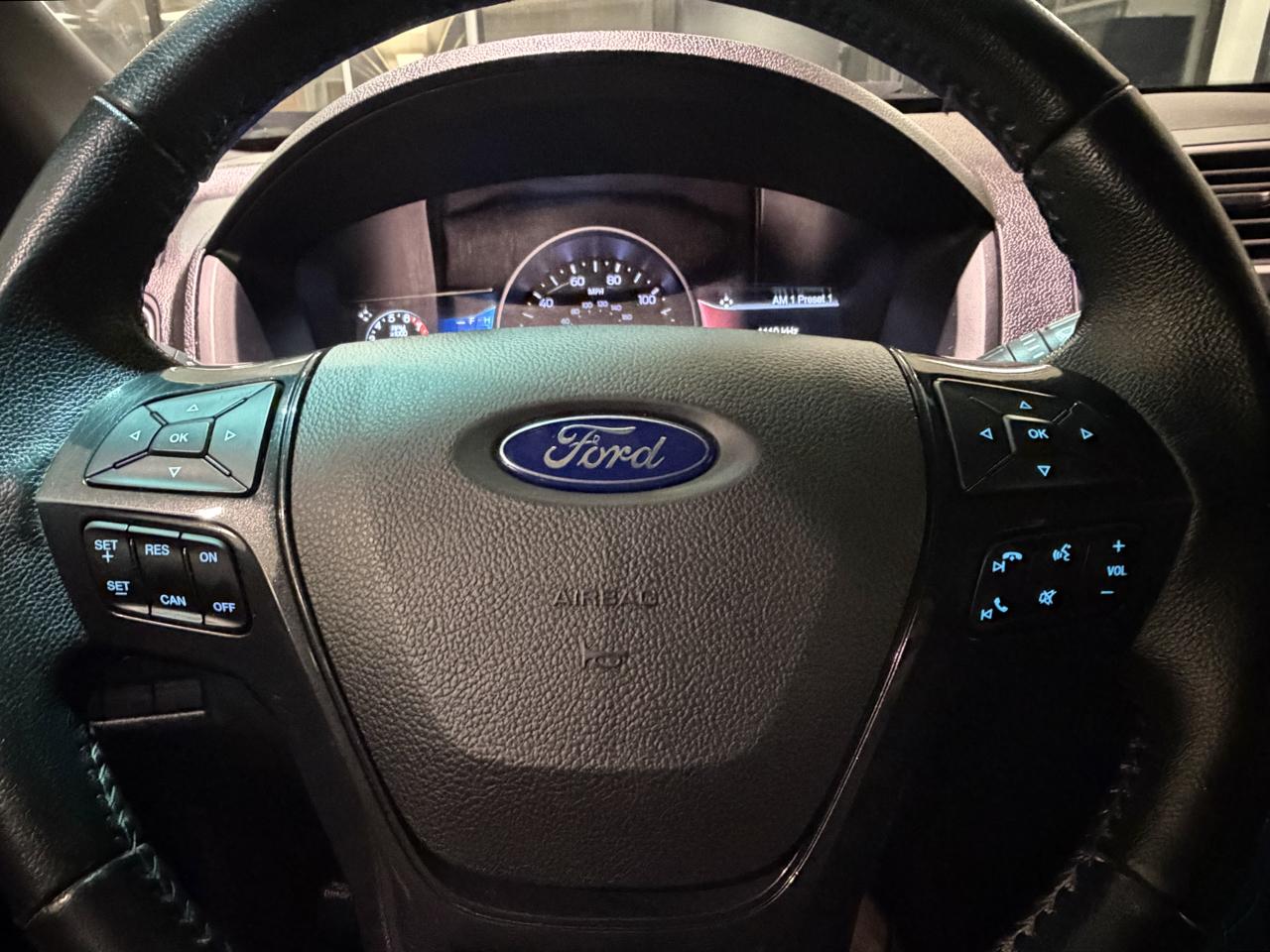 Ford Explorer XLT 4WD 2017