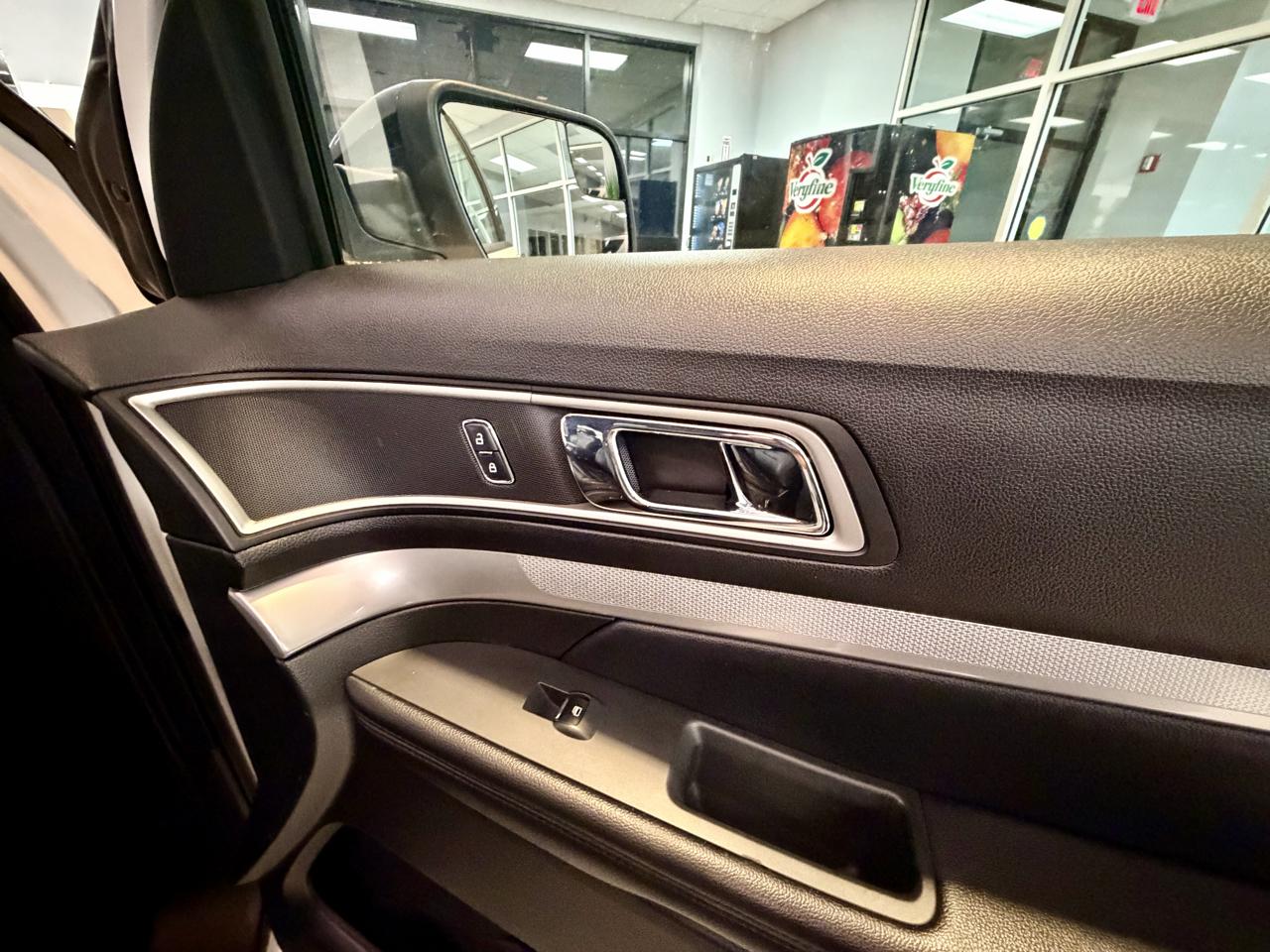 Ford Explorer XLT 4WD 2017