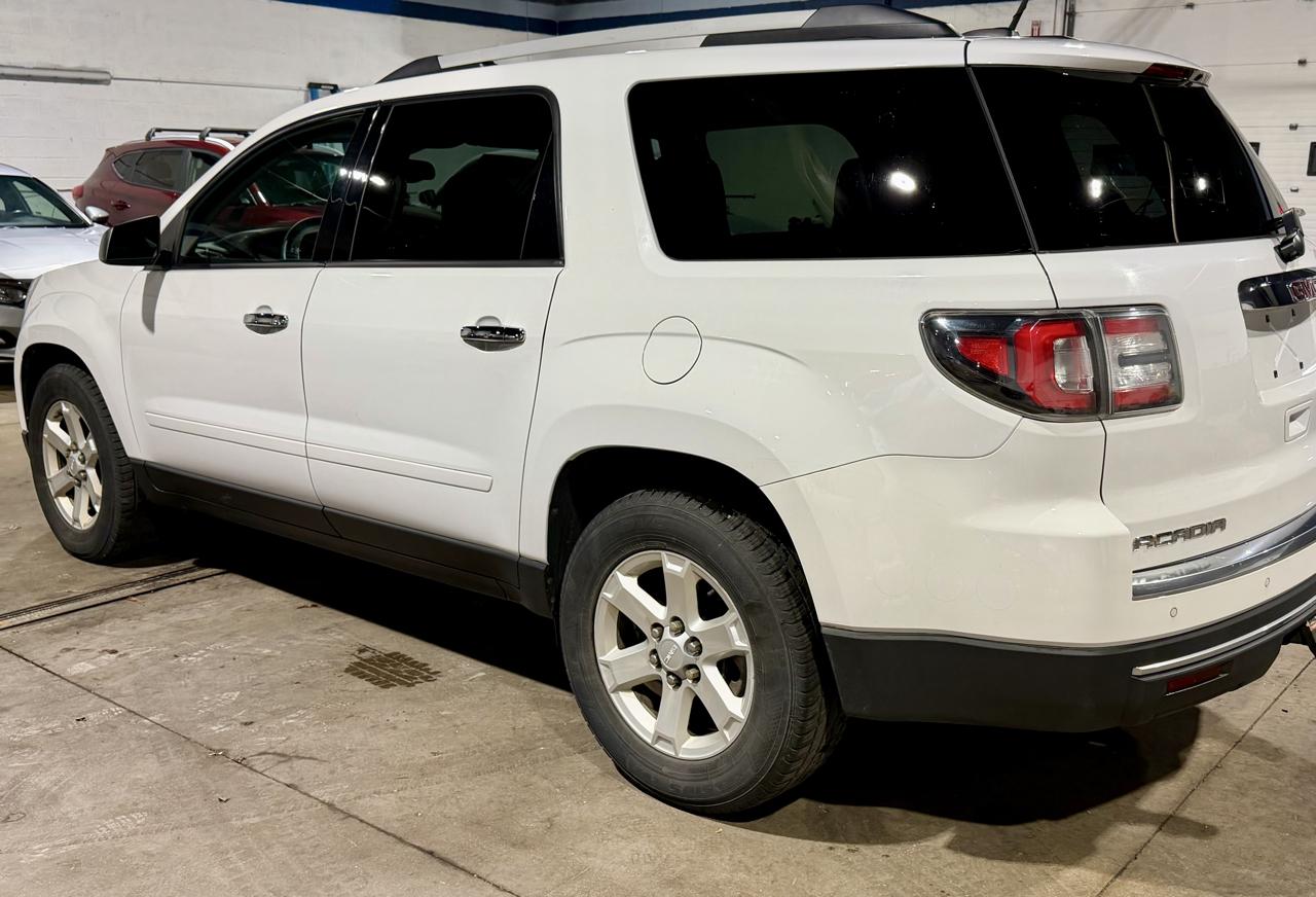 GMC Acadia SLE-1 AWD 2016