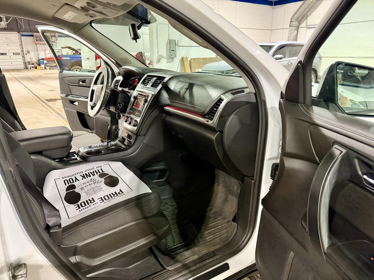 GMC Acadia SLE-1 AWD 2016