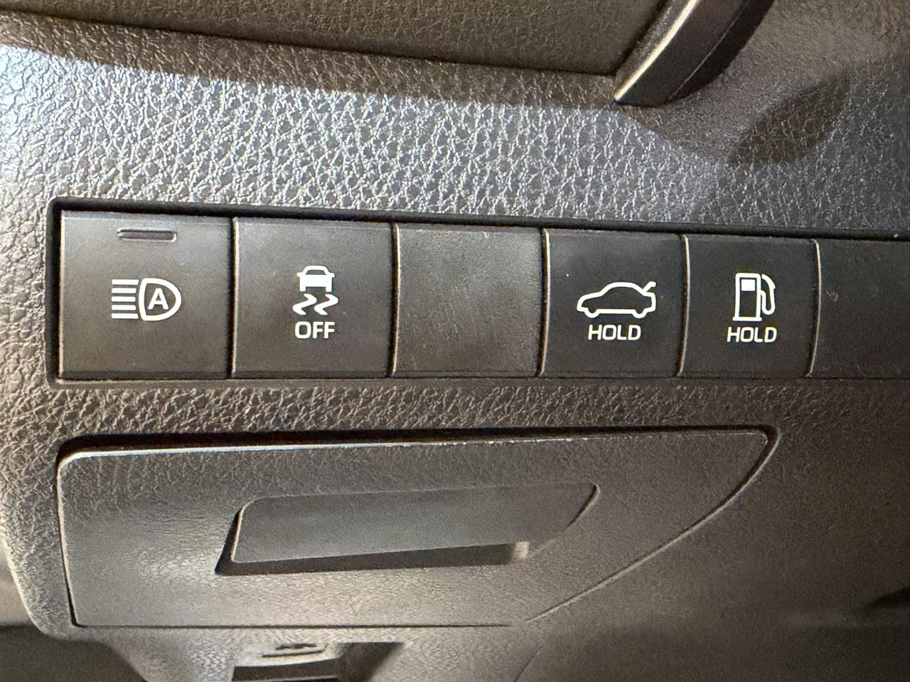 Toyota Camry L 2019