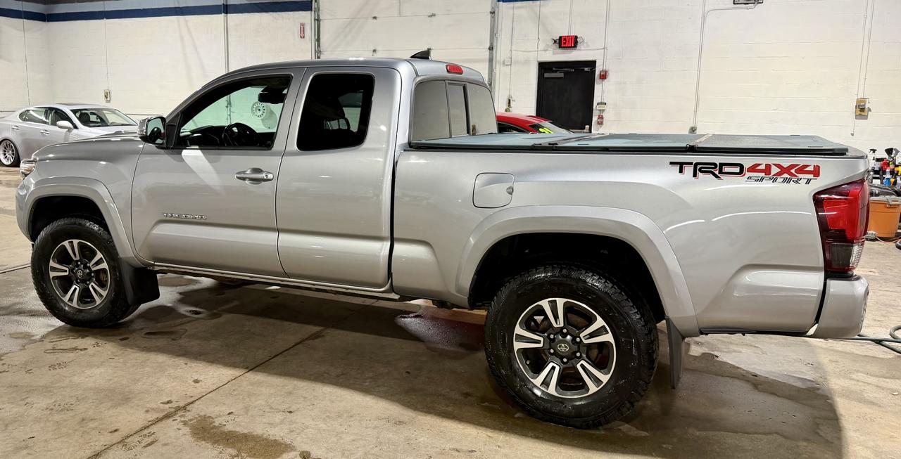 Toyota Tacoma 4WD Access Cab V6 AT TRD Sport (Natl) 2019