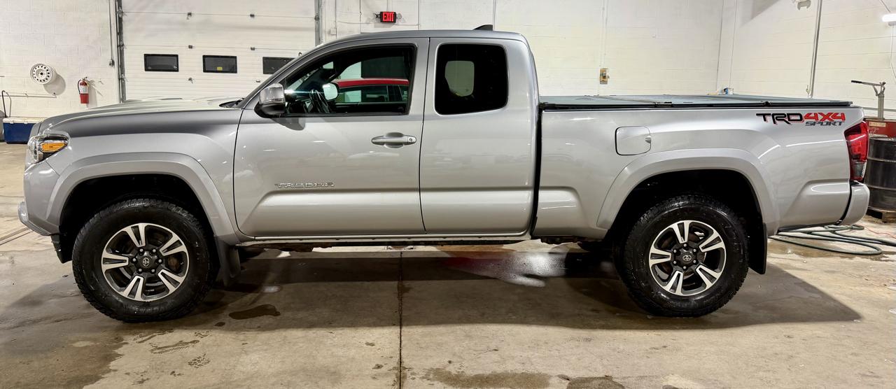 Toyota Tacoma 4WD Access Cab V6 AT TRD Sport (Natl) 2019