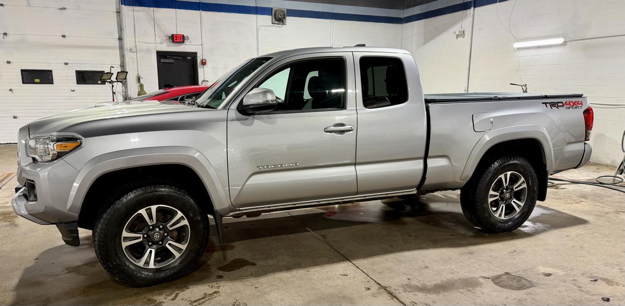 Toyota Tacoma 4WD Access Cab V6 AT TRD Sport (Natl) 2019