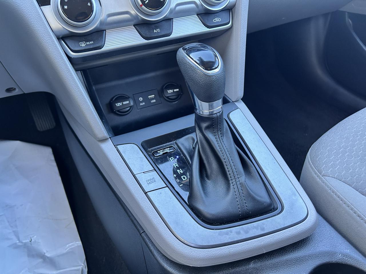 Hyundai Elantra Limited 2019