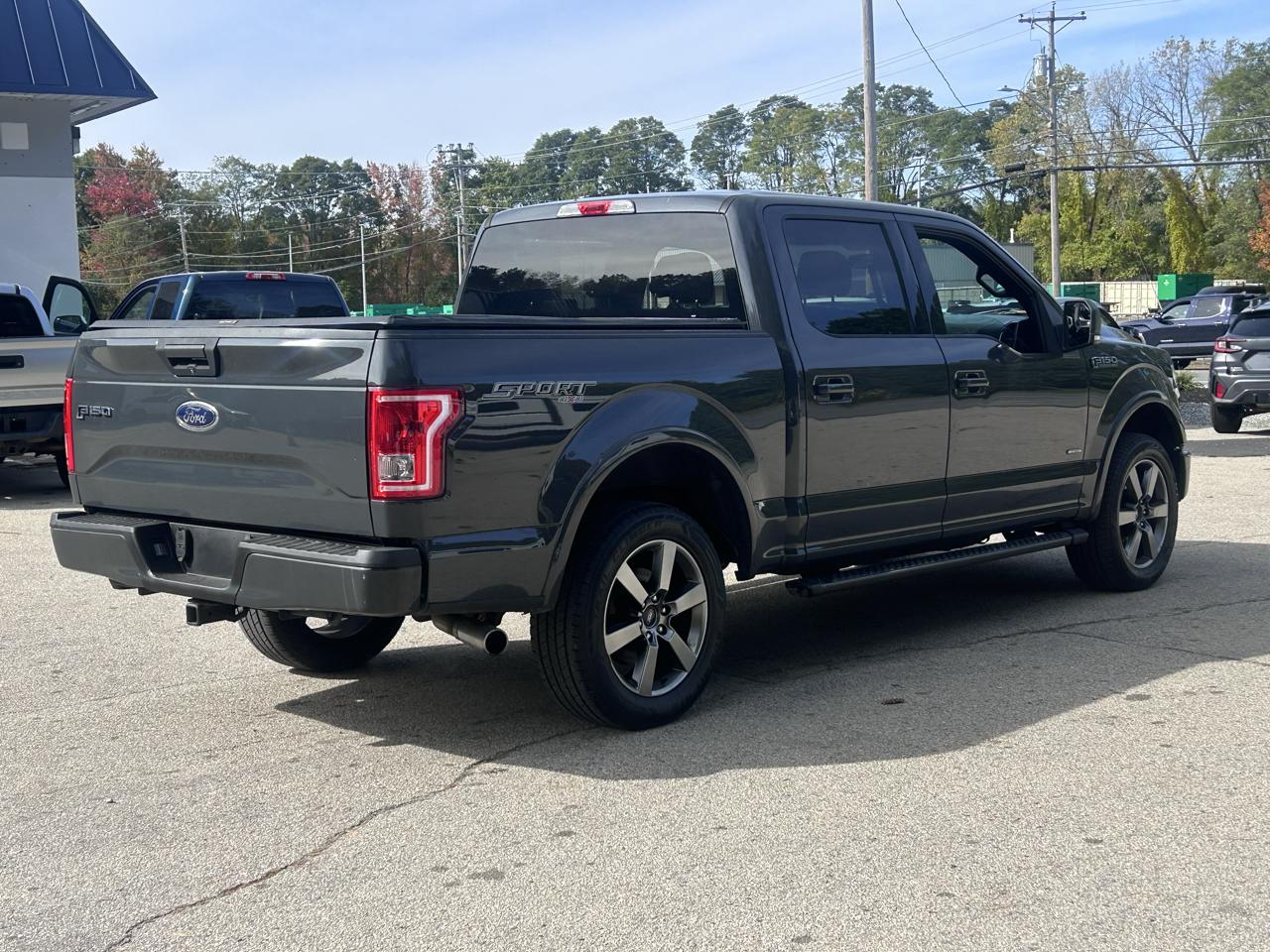 Ford F-150 XL SuperCrew 5.5-ft. Bed 4WD 2016