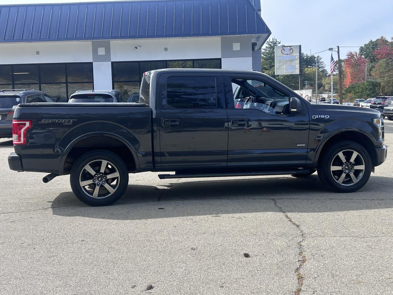 Ford F-150 XL SuperCrew 5.5-ft. Bed 4WD 2016