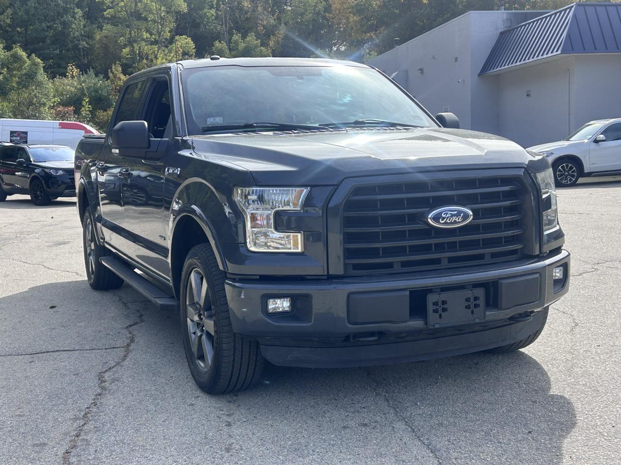 Ford F-150 XL SuperCrew 5.5-ft. Bed 4WD 2016