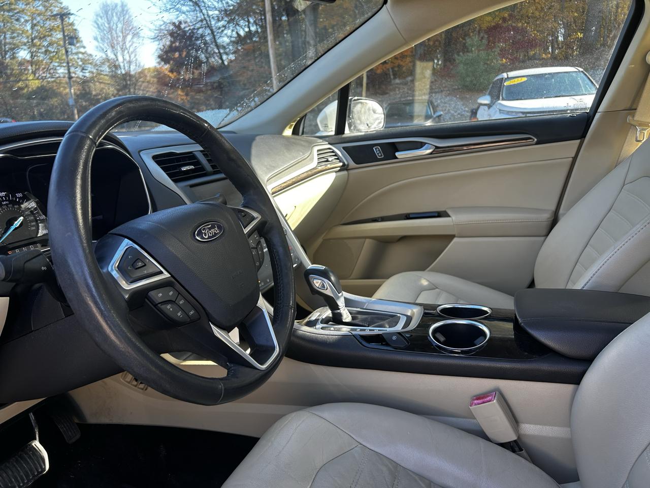 Ford Fusion SE 2013