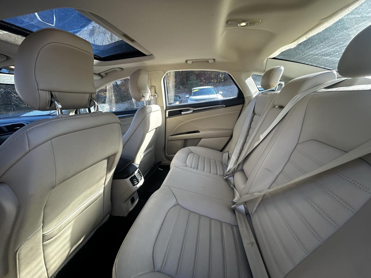 Ford Fusion SE 2013