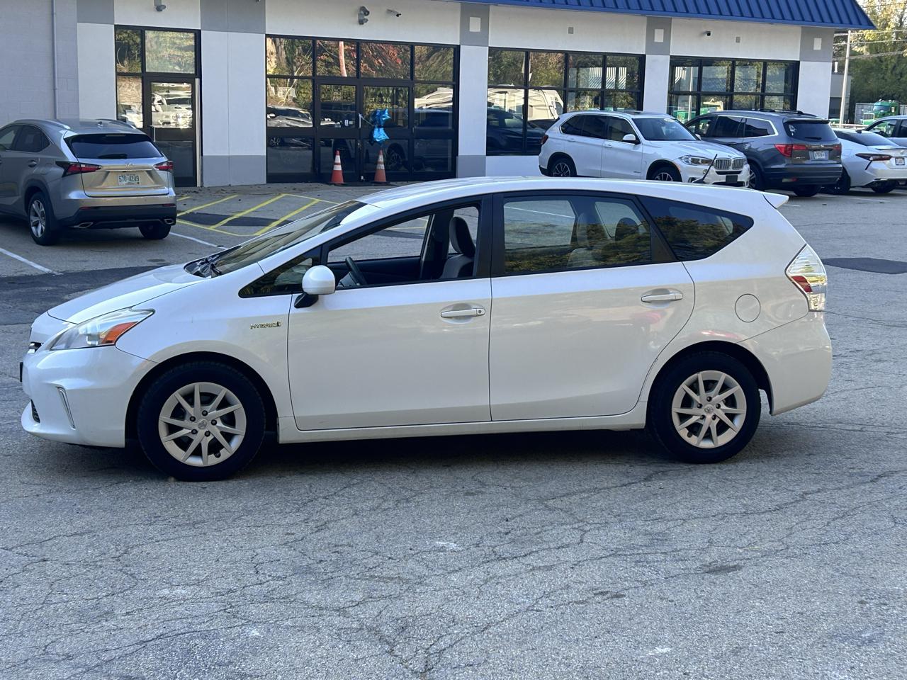 Toyota Prius V Two 2013