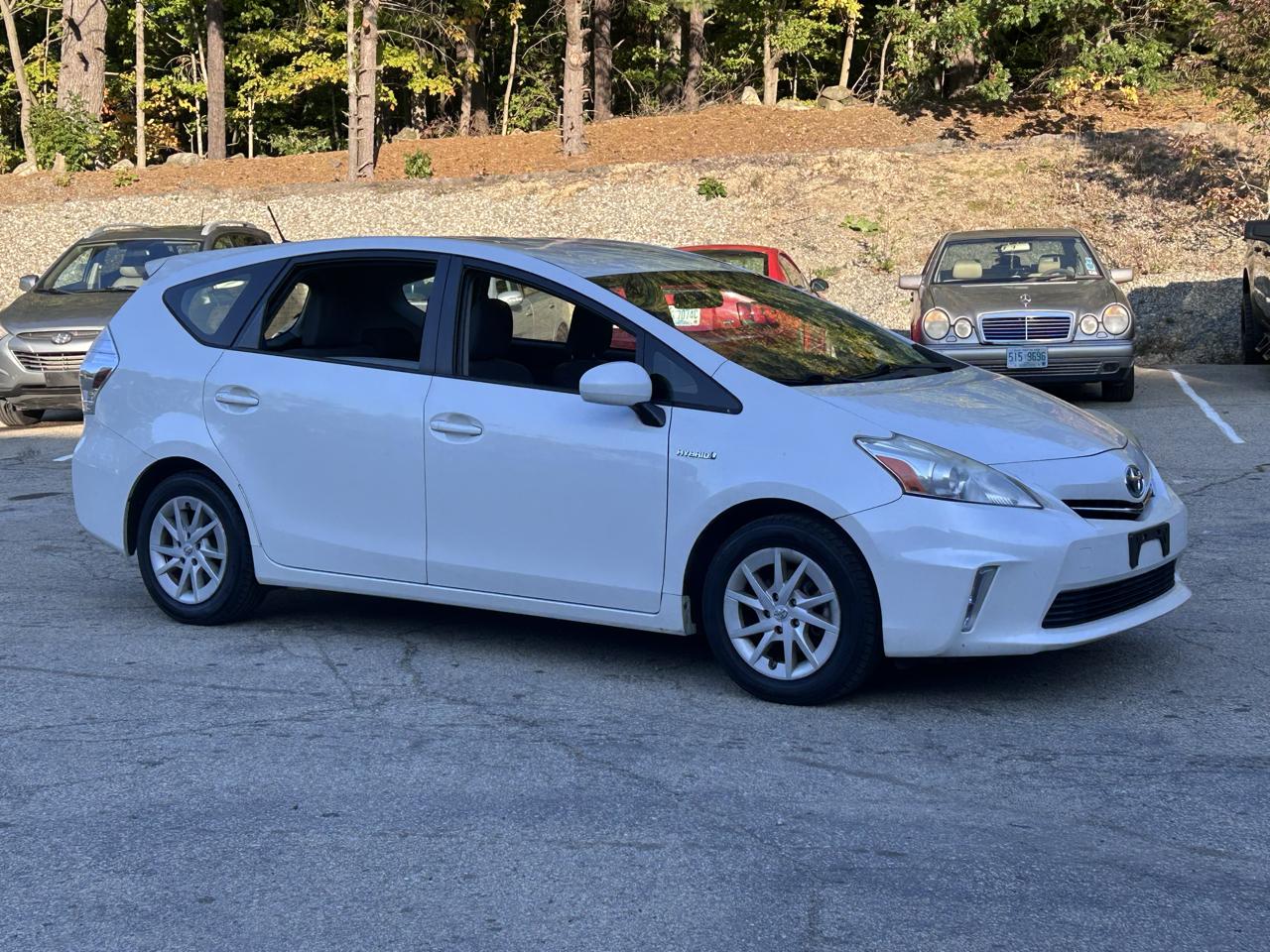 Toyota Prius V Two 2013