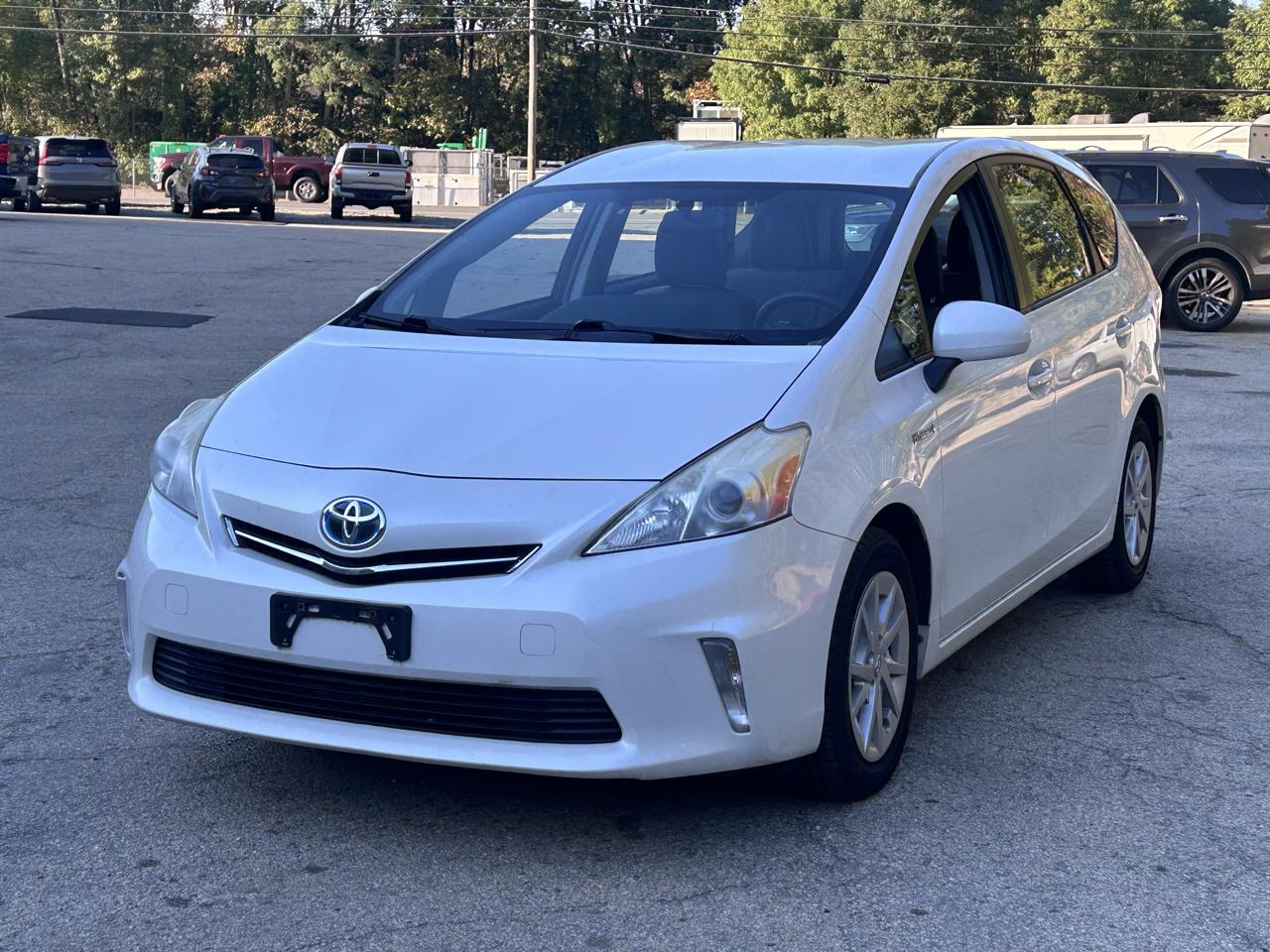 Toyota Prius V Two 2013