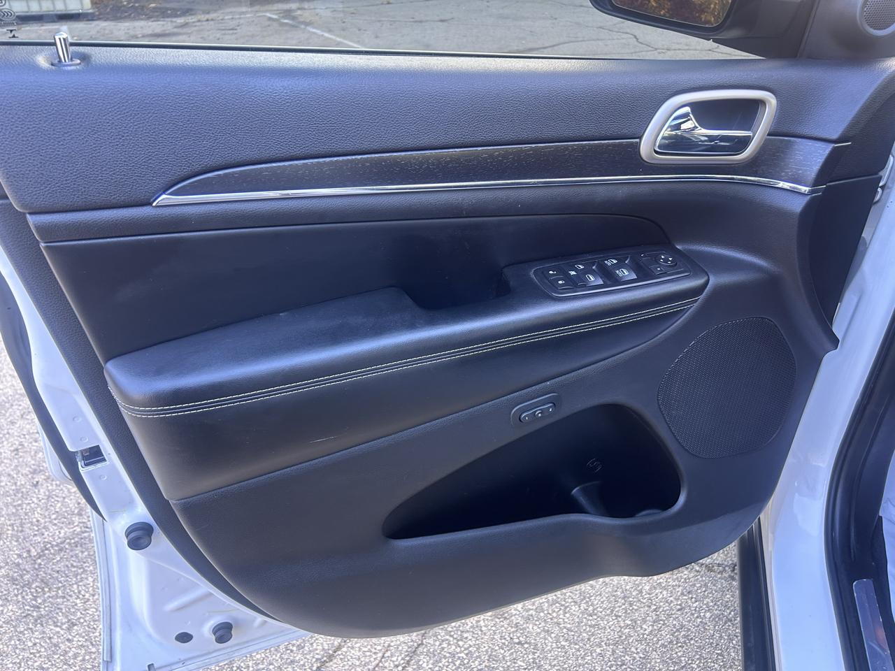 Jeep Grand Cherokee Limited 4WD 2015