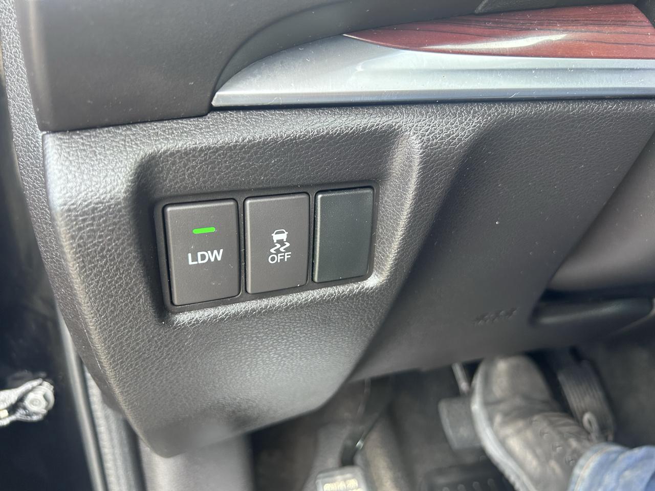 Acura MDX SH-AWD 6-Spd AT w/Tech Package 2015