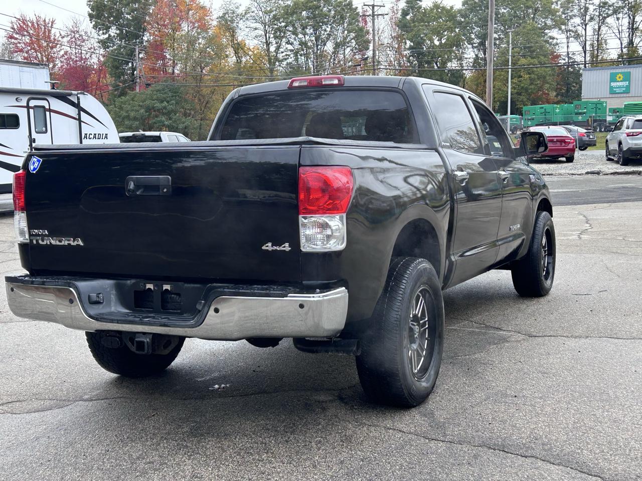 Toyota Tundra Limited 5.7L CrewMax 4WD 2010