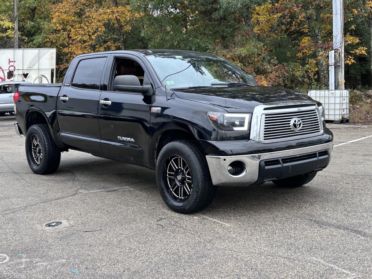Toyota Tundra Limited 5.7L CrewMax 4WD 2010
