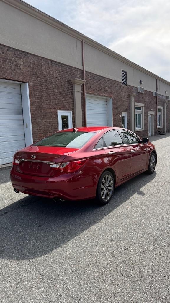 Hyundai Sonata SE Auto 2011