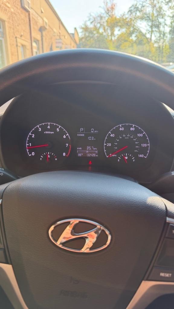 Hyundai Accent SEL 4-Door 6A 2019