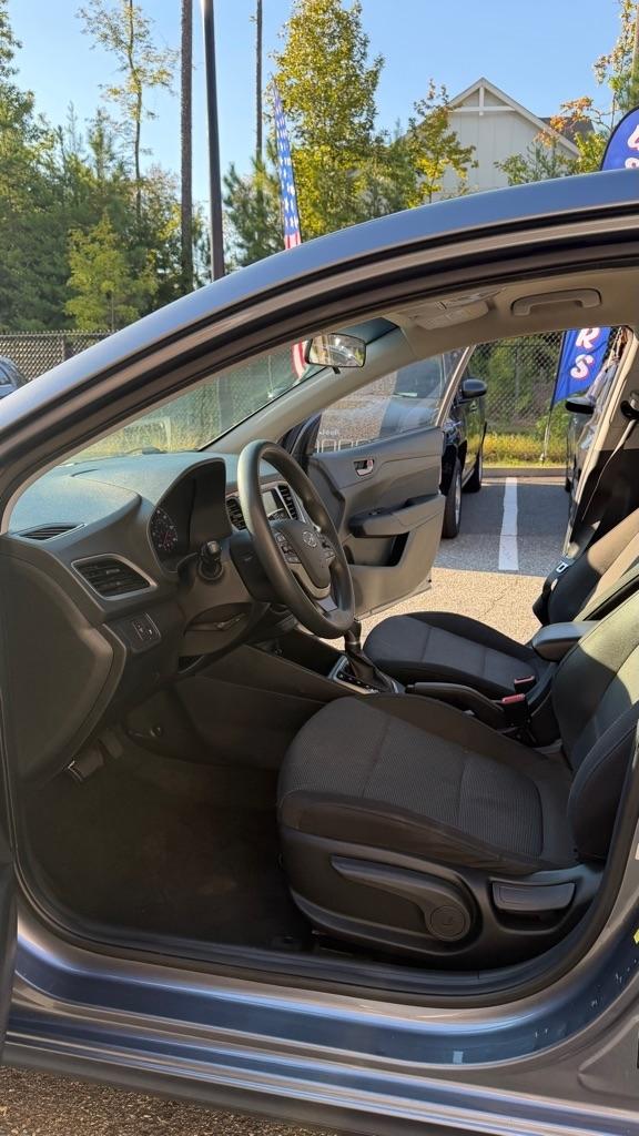 Hyundai Accent SEL 4-Door 6A 2019