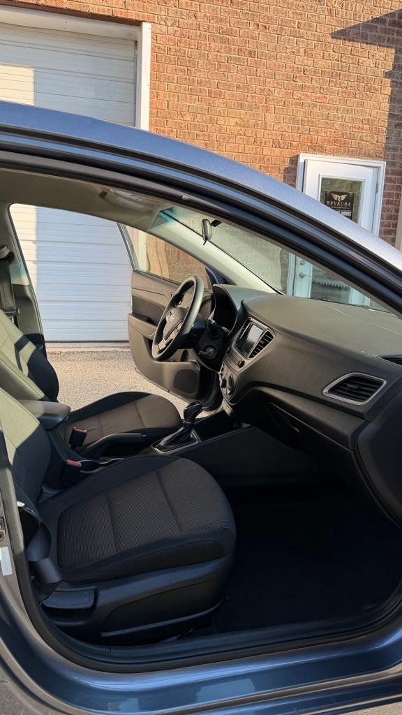 Hyundai Accent SEL 4-Door 6A 2019