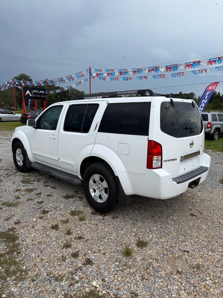 Nissan Pathfinder S 2WD 2006