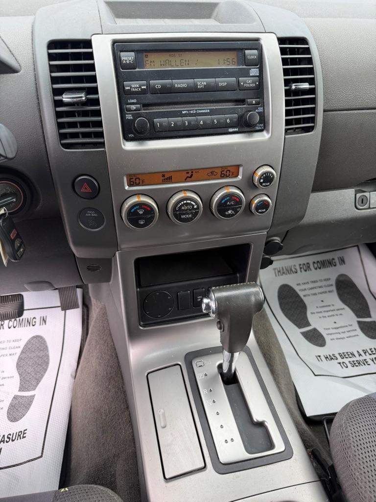 Nissan Pathfinder S 2WD 2006