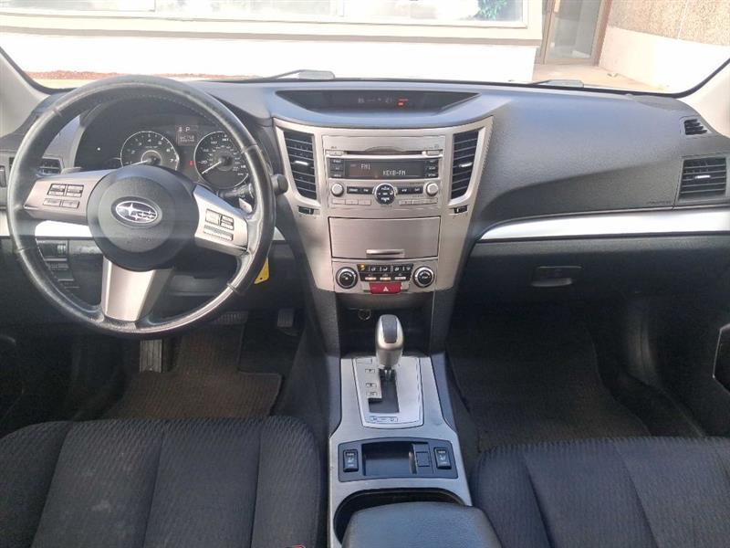Subaru Outback 2.5i Premium 2011