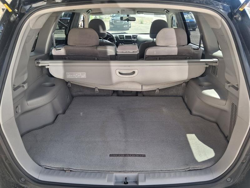 Toyota Highlander Base 2WD 2009
