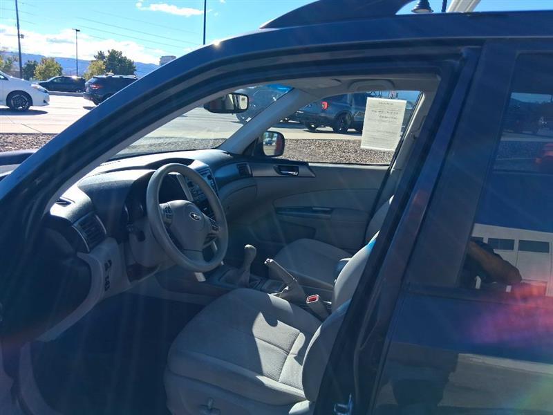 Subaru Forester 2.5X Premium 2012