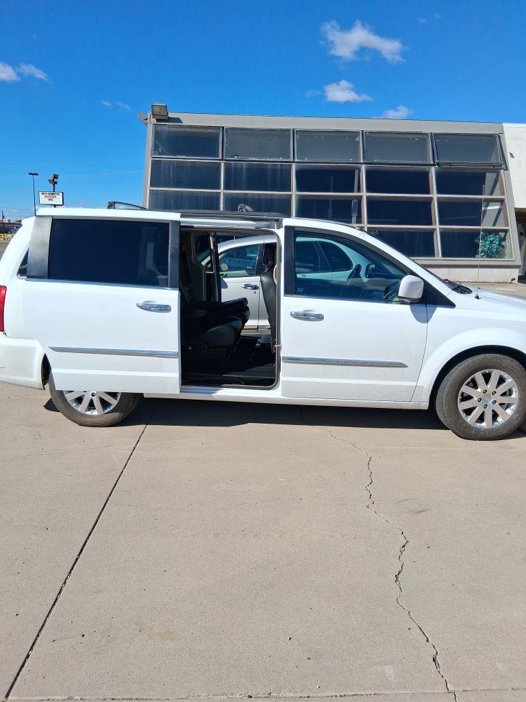 Chrysler Town & Country Touring 2016