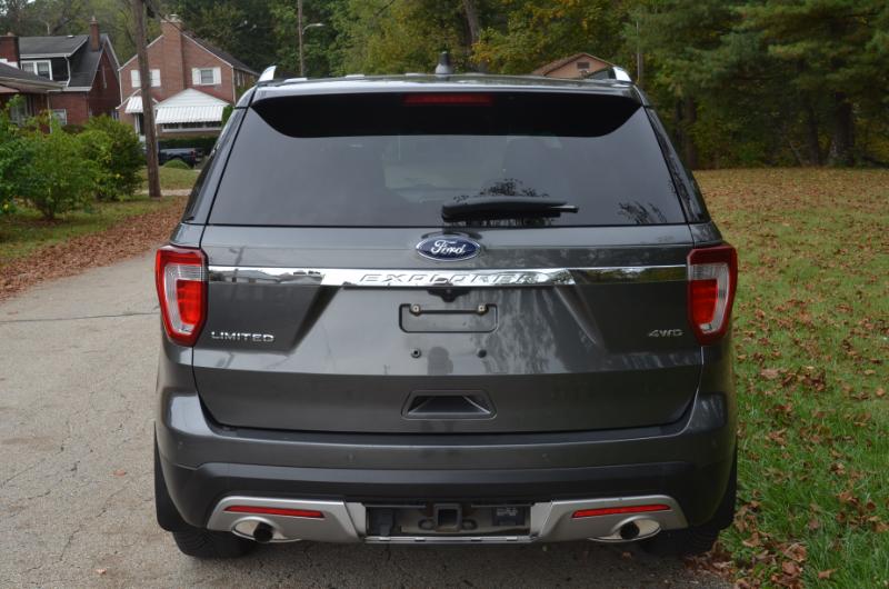 2017 Ford Explorer Limited photo 4