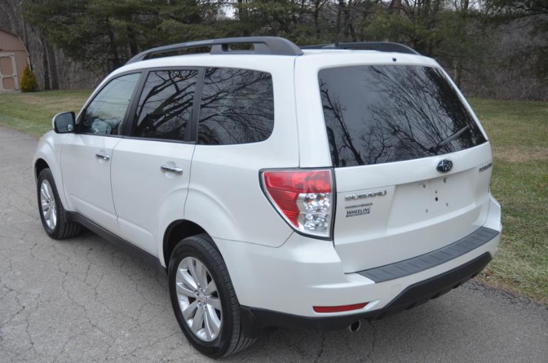 Subaru Forester 2.5X Premium 2012